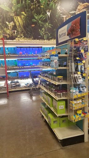 Pet Supply Store «PetSmart», reviews and photos, 3750 W Market St, Fairlawn, OH 44333, USA