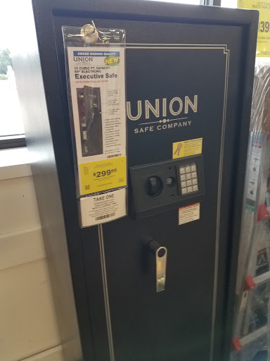 Hardware Store «Harbor Freight Tools», reviews and photos, 4600 Stadium Dr, Kalamazoo, MI 49008, USA