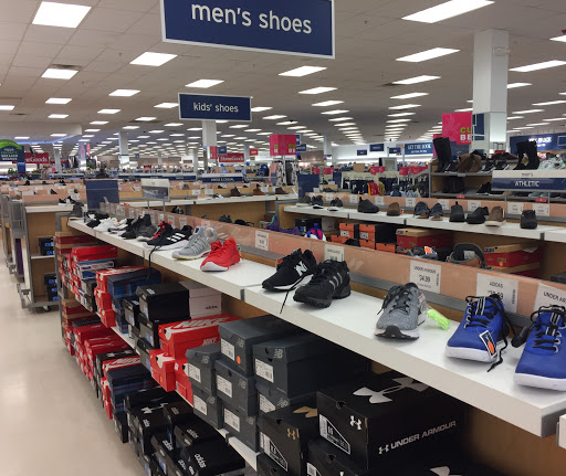 Department Store «Marshalls», reviews and photos, 70 Worcester-Providence Turnpike, Millbury, MA 01527, USA