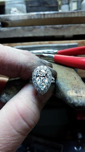 Jewelry Store «Tallahassee Diamond Center», reviews and photos, 1355 Market St, Tallahassee, FL 32312, USA