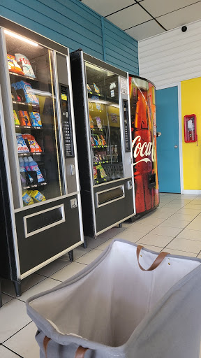 Laundromat «Waters Coin Laundry», reviews and photos, 7302 W Waters Ave, Tampa, FL 33634, USA