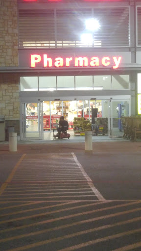 Grocery Store «H-E-B Grocery», reviews and photos, 97 Oyster Creek Dr, Lake Jackson, TX 77566‑4622, USA