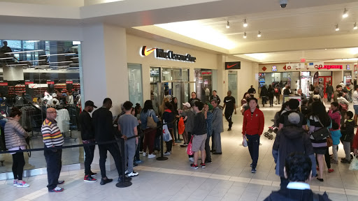 Sporting Goods Store «Nike Clearance Store», reviews and photos, 40-24 College Point Blvd, Flushing, NY 11354, USA