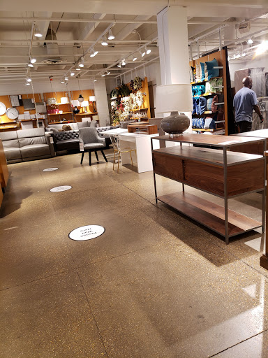 Furniture Store «Crate and Barrel Outlet», reviews and photos, 1700 Prince St, Alexandria, VA 22314, USA