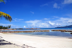 Photo de La Digue Beach partie de la zone de l'hôtel