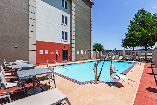 Holiday Inn Express & Suites Dallas Lewisville, an IHG Hotel