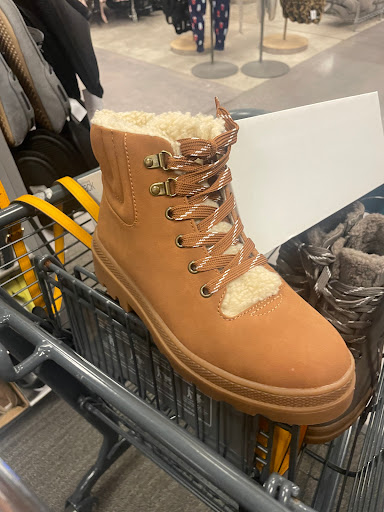 Department Store «Nordstrom Rack in Tampa», reviews and photos, 1702 N Dale Mabry Hwy, Tampa, FL 33607, USA