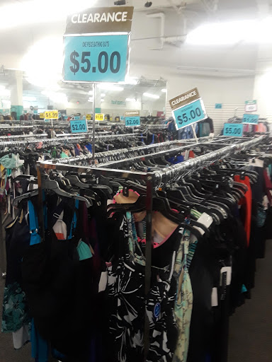 Clothing Store «Jomar», reviews and photos, 2590 Grant Ave, Philadelphia, PA 19152, USA