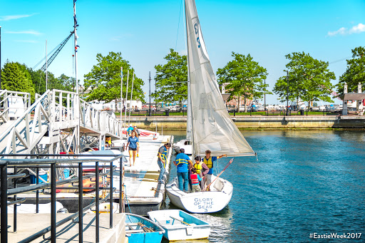 Sailing lessons Boston