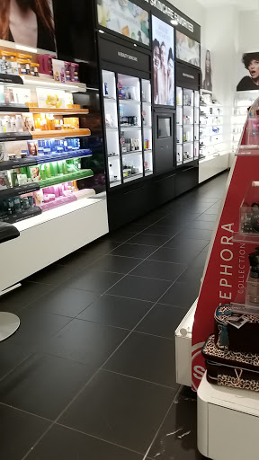 Cosmetics Store «SEPHORA», reviews and photos, 3000 184th St SW #302, Lynnwood, WA 98037, USA