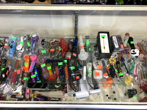 Tobacco Shop «Mundo Smoke Shop», reviews and photos, 430 W Holt Ave # C, Pomona, CA 91768, USA