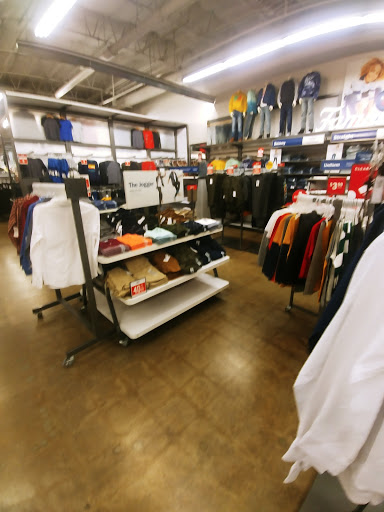 Clothing Store «Old Navy», reviews and photos, 2828 E 3rd St, Bloomington, IN 47401, USA