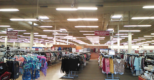 Clothing Store «Burlington Coat Factory», reviews and photos, 250 S Randall Rd, Elgin, IL 60123, USA