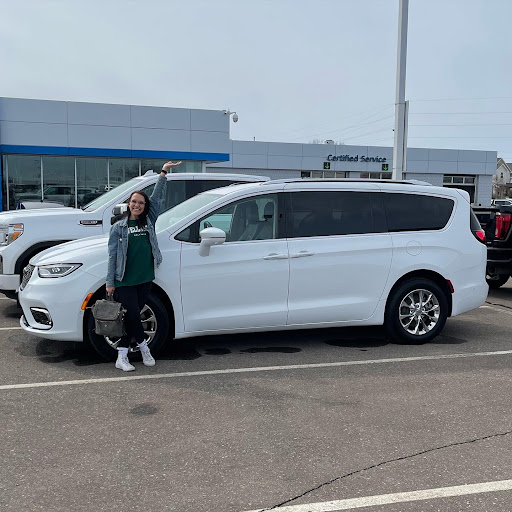 Car Dealer «Forest Lake Chevrolet Cadillac», reviews and photos, 533 19th St SW, Forest Lake, MN 55025, USA