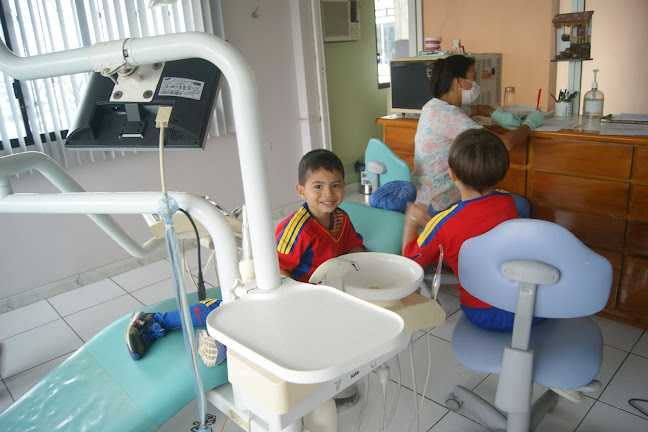 Opiniones de GEO Grupo de Especialidades Odontológicas en Santo Domingo de los Colorados - Dentista
