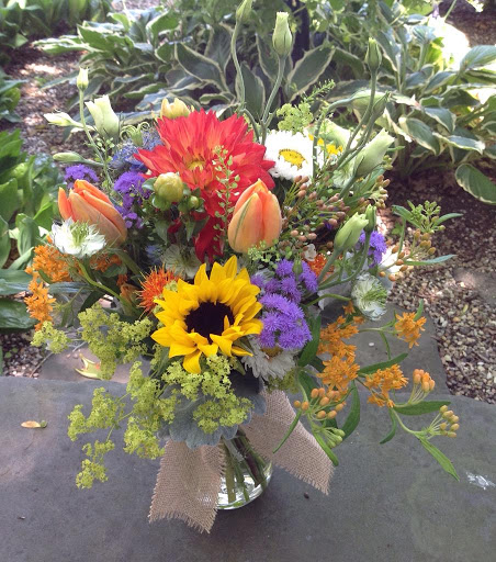 Florist «Guilford White House Florist», reviews and photos, 966 Boston Post Rd, Guilford, CT 06437, USA