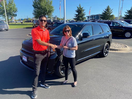 Car Dealer «Waconia Dodge Chrysler Jeep», reviews and photos, 905 Strong Dr, Waconia, MN 55387, USA