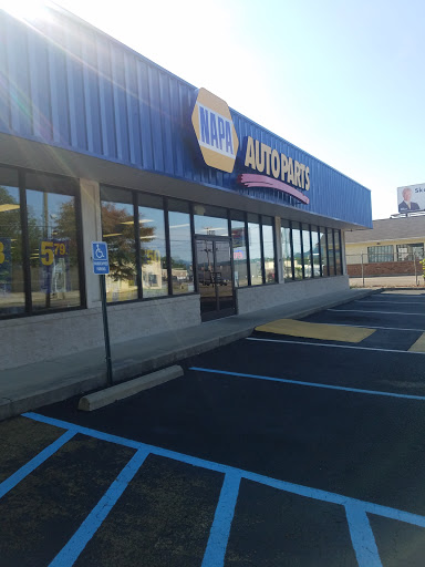 Auto Parts Store «NAPA Auto Parts - Genuine Parts Company», reviews and photos, 2117 Williamson Rd NE, Roanoke, VA 24012, USA