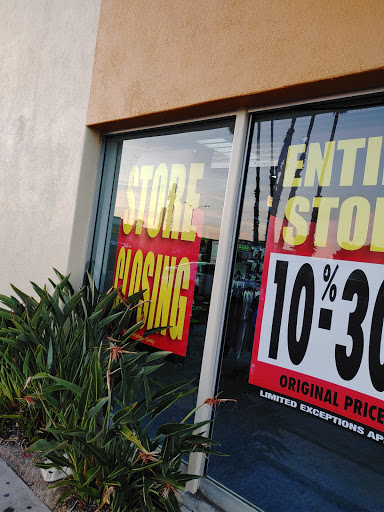GameStop, 16123 Harbor Blvd, Fountain Valley, CA 92708, USA, 