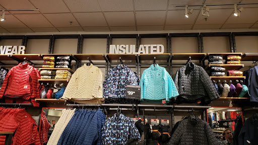 Clothing Store «The North Face Outlet», reviews and photos, 461 Evergreen Ct, Central Valley, NY 10917, USA