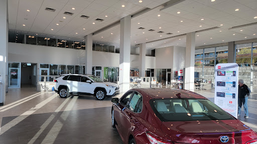 Toyota Dealer «Kenny Ross Toyota», reviews and photos, 8900 University Blvd, Moon, PA 15108, USA