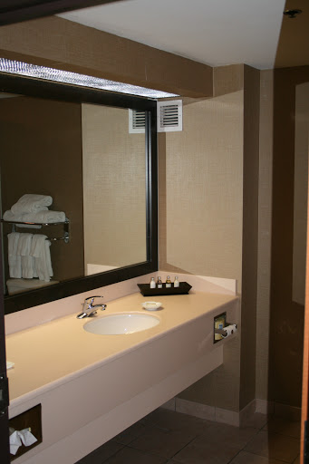 Casino «Casino Queen», reviews and photos, 200 S Front St, East St Louis, IL 62201, USA