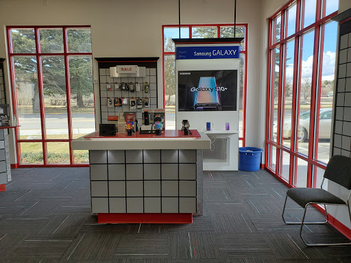 Cell Phone Store «Verizon Wireless - Cellular Plus», reviews and photos, 721 W Park St, Livingston, MT 59047, USA