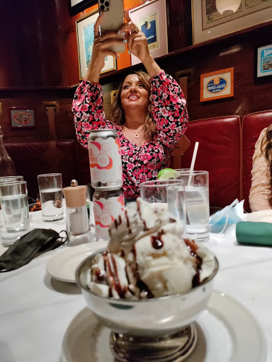 American Restaurant «Clydes of Georgetown», reviews and photos