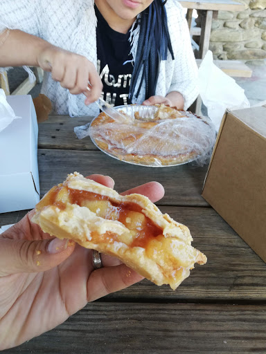 Produce Market «Barber Orchard Fruitstands Inc», reviews and photos, 2855 Old Balsam Rd, Waynesville, NC 28786, USA