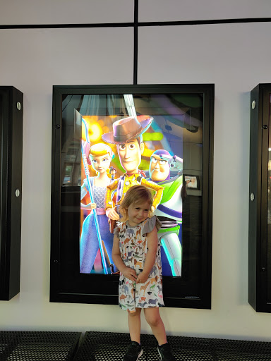 Movie Theater «Regal Cinemas College Station 14», reviews and photos, 415 W College St, Springfield, MO 65806, USA