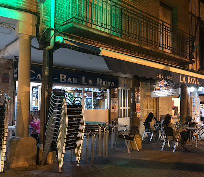 Cafe - Bar La Ruta - Pl. Mayor, 3, 24320 Sahagún, León, Spain