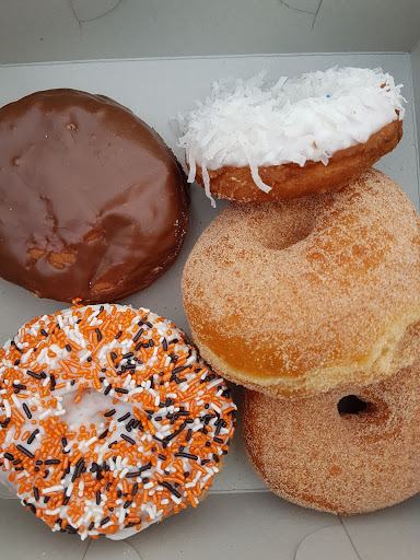 Donut Shop «Leucadia Donut Shoppe», reviews and photos, 1604 N Coast Hwy 101, Encinitas, CA 92024, USA