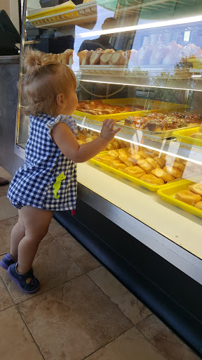 Donut Shop «Wilson Doughnut Shop», reviews and photos, 525 Tarboro Street Annex SW, Wilson, NC 27893, USA