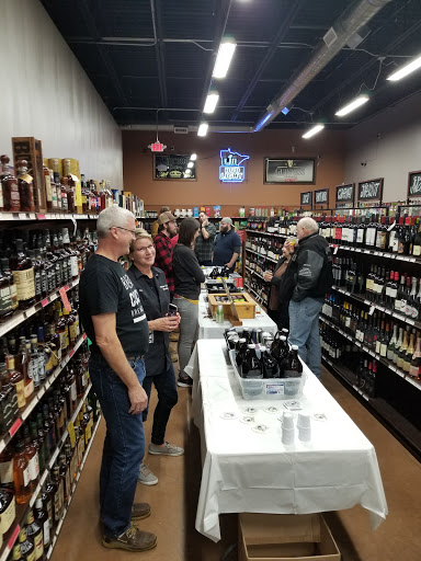 Liquor Store «Eagle Liquor Lino Lakes MN», reviews and photos, 730 Apollo Dr #190, Lino Lakes, MN 55014, USA