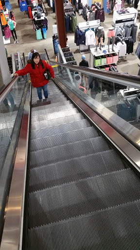 Shopping Mall «Signal Hills Shopping Center», reviews and photos, 1225 S Robert St, West St Paul, MN 55118, USA