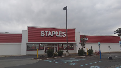 Office Supply Store «Staples», reviews and photos, 84 Jericho Turnpike, Jericho, NY 11753, USA