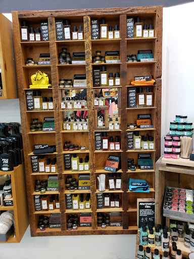 Cosmetics Store «Lush», reviews and photos, 4200 Conroy Rd, Orlando, FL 32839, USA