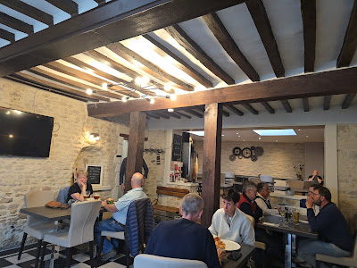 PIZZA ARROMANCHES HOTEL LE MULBERRY à Arromanches-les-Bains