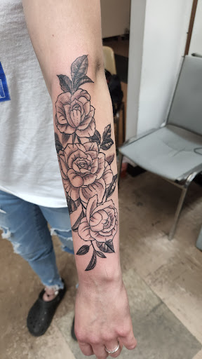 G and G Tattoo, 4114 Erie St, Willoughby, OH 44094, USA, 