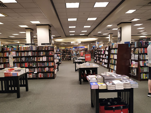 Book Store «Barnes & Noble», reviews and photos, 152 Miracle Mile, Coral Gables, FL 33134, USA