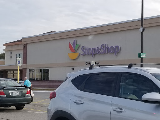 Grocery Store «Stop & Shop», reviews and photos, 575 Greenwich Ave, Warwick, RI 02886, USA