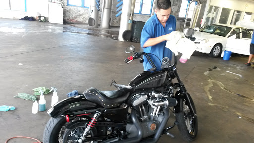 Car Wash «At Tha Car Wash», reviews and photos, 2600 S Broadway, Denver, CO 80210, USA