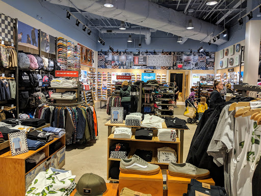 Shoe Store «Vans», reviews and photos, 300 Monticello Ave #121, Norfolk, VA 23510, USA