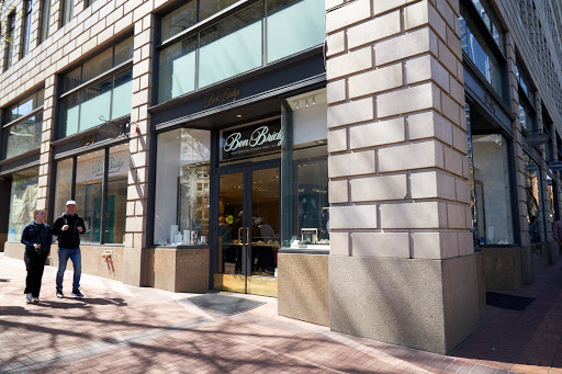 Jewelry Store «Ben Bridge Jeweler», reviews and photos, 801 SW 5th Ave, Portland, OR 97204, USA