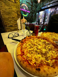 Pizza du Restaurant italien La _ dolce vita à Paris - n°5