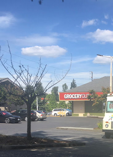 Grocery Store «Grocery Outlet Bargain Market», reviews and photos, 15625 NE 8th St, Bellevue, WA 98008, USA