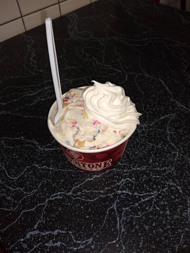 Ice Cream Shop «Cold Stone Creamery», reviews and photos, 7 Glenwood Rd, Clinton, CT 06413, USA