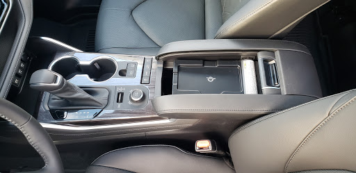 Toyota Dealer «Voss Toyota», reviews and photos, 2110 Heller Dr, Dayton, OH 45434, USA