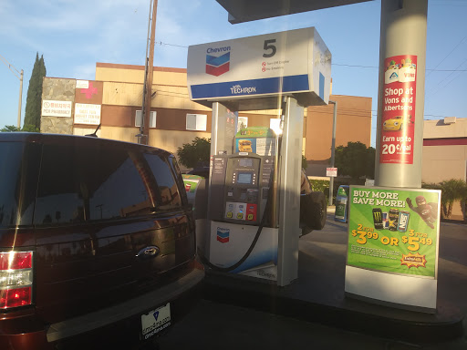 Convenience Store «Chevron ExtraMile», reviews and photos, 1790 Long Beach Blvd, Long Beach, CA 90813, USA