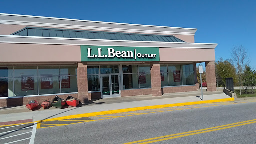 L.L. Bean Outlet, 534 Stillwater Ave, Bangor, ME 04401, USA, 
